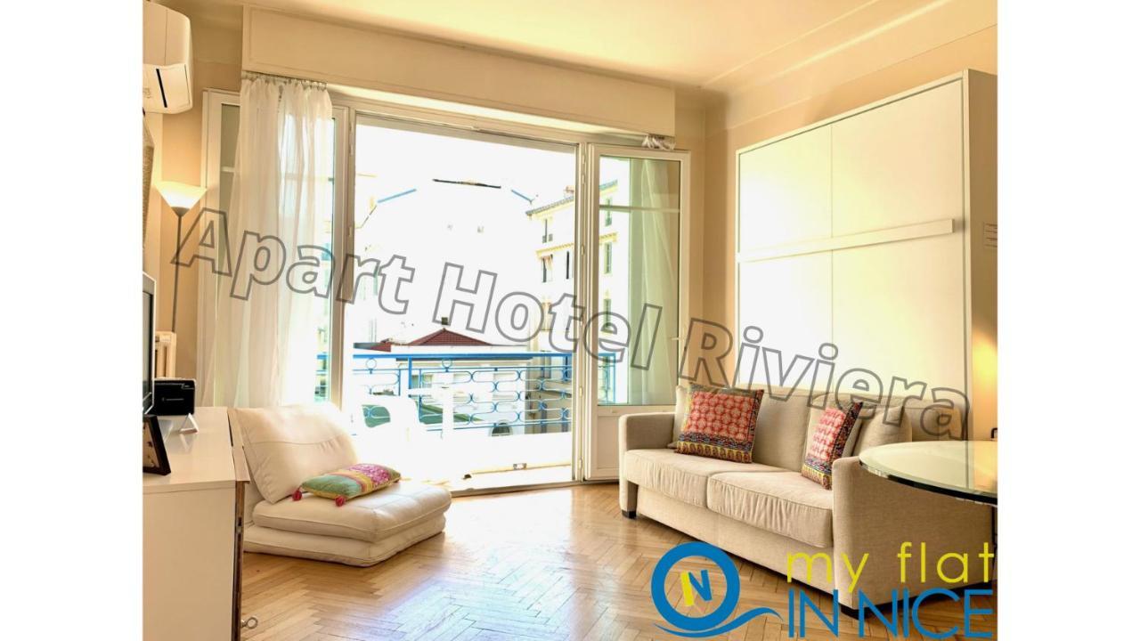 Riviera: Hyper-central With Sea-view Balcony