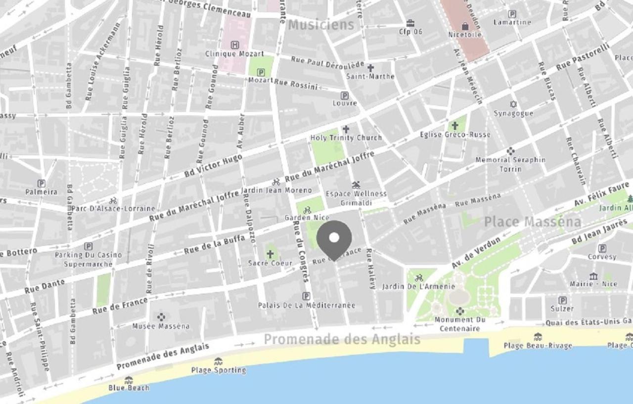 Riviera: Hyper-central With Sea-view Balcony Apartment Nice